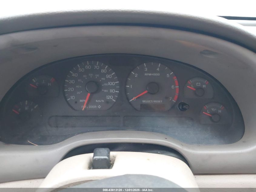 2001 Ford Mustang VIN: 1FAFP404X1F110803 Lot: 43813128