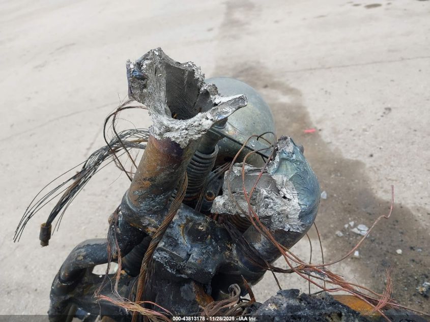 2000 Harley-Davidson Fxsts VIN: 1HD1BLY16YY044075 Lot: 43813178