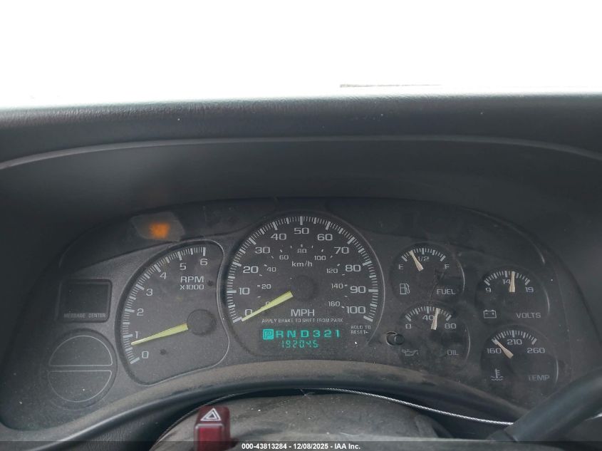 2000 Chevrolet Silverado 1500 VIN: 1GCEC19V6YE217052 Lot: 43813284