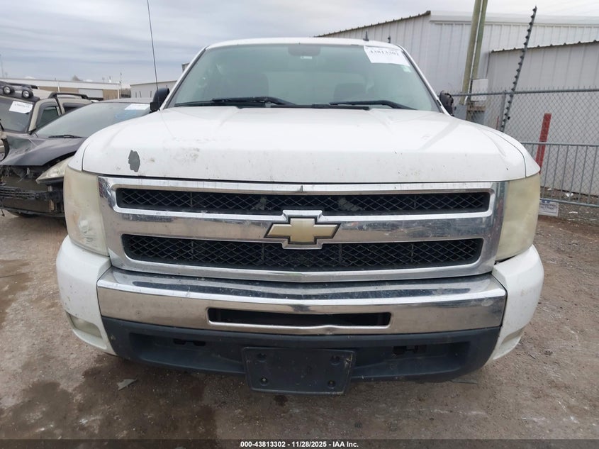 2011 Chevrolet Silverado 1500 Lt VIN: 3GCPCSE01BG190481 Lot: 43813302