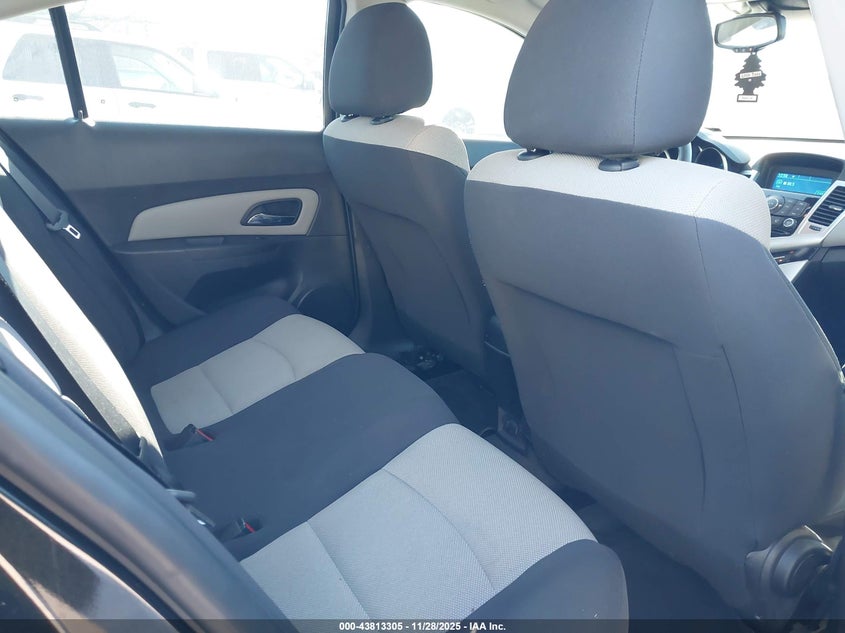 2016 Chevrolet Cruze Limited Ls Auto VIN: 1G1PC5SG6G7211288 Lot: 43813305