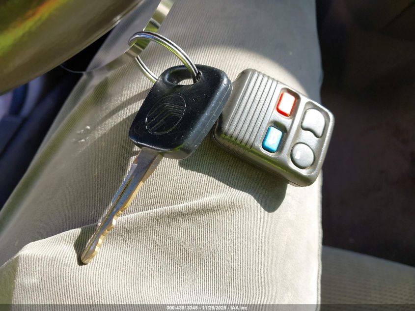 2000 Mercury Grand Marquis Gs VIN: 2MEFM74W7YX743398 Lot: 43813346