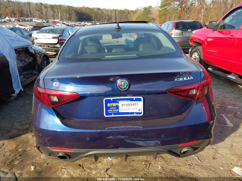 2017 Alfa Romeo Giulia Ti Awd VIN: ZARFAEEN5H7540431 Lot: 43813392