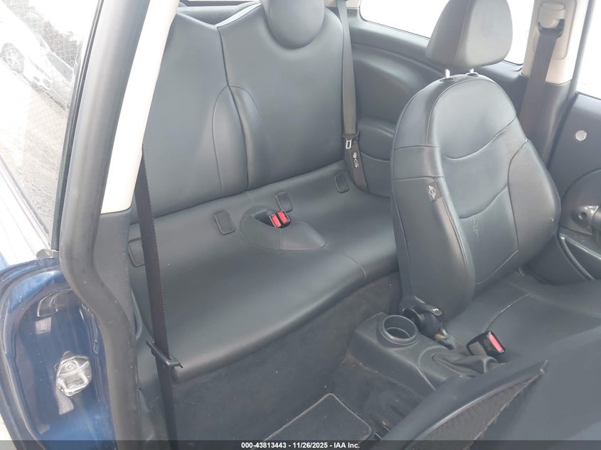 2004 Mini Cooper S VIN: WMWRE33414TD75487 Lot: 43813443