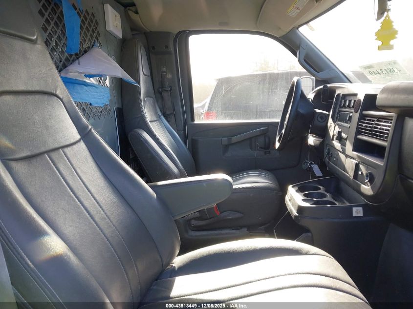 2016 Chevrolet Express G2500 Work Van