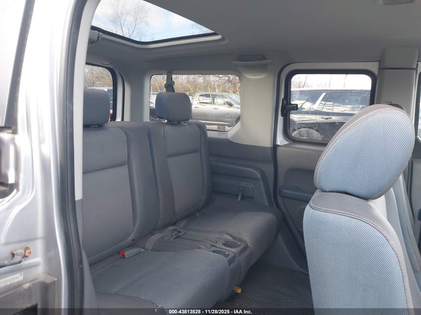 2003 Honda Element Ex VIN: 5J6YH285X3L032068 Lot: 43813528