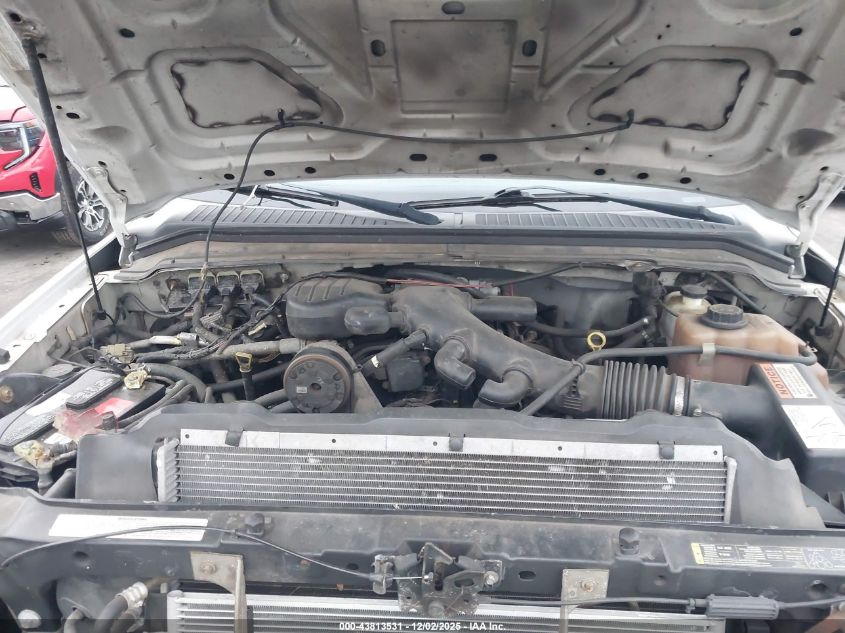 2008 Ford F-450 Chassis Xl/Xlt VIN: 1FDXF46Y28ED45445 Lot: 43813531