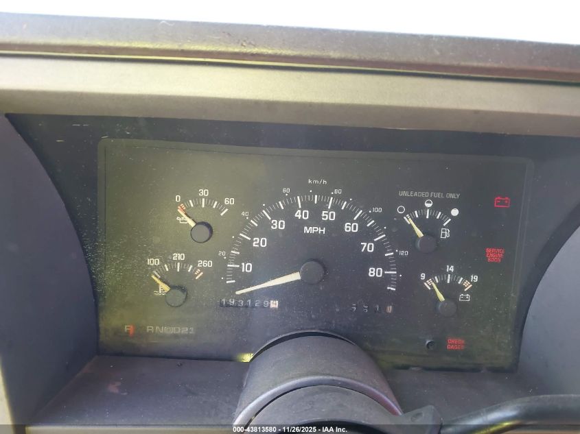 1992 Chevrolet Gmt-400 C1500 VIN: 2GCEC19H6N1169835 Lot: 43813580