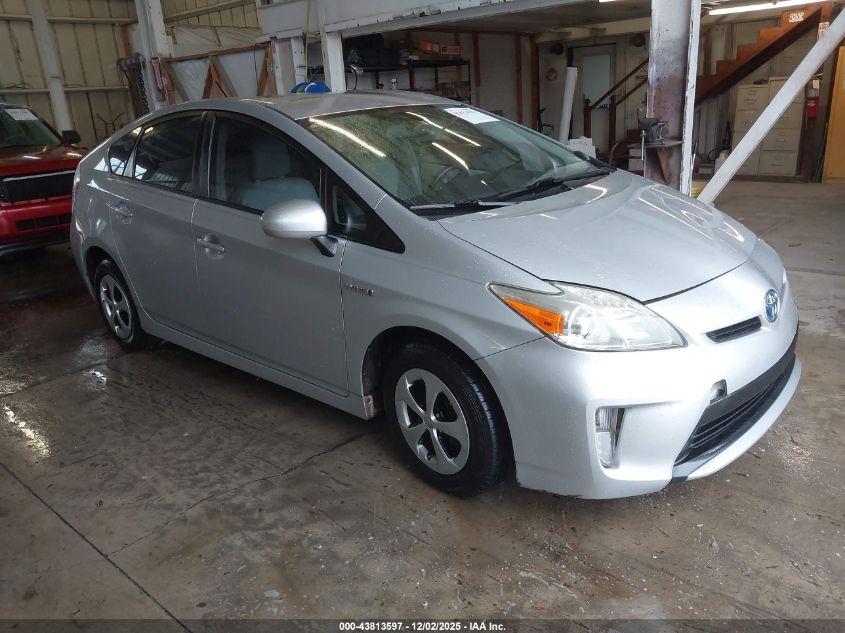 TOYOTA PRIUS FOUR