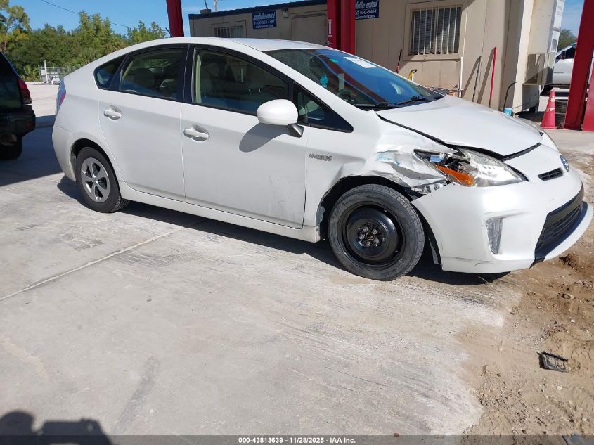 TOYOTA PRIUS THREE