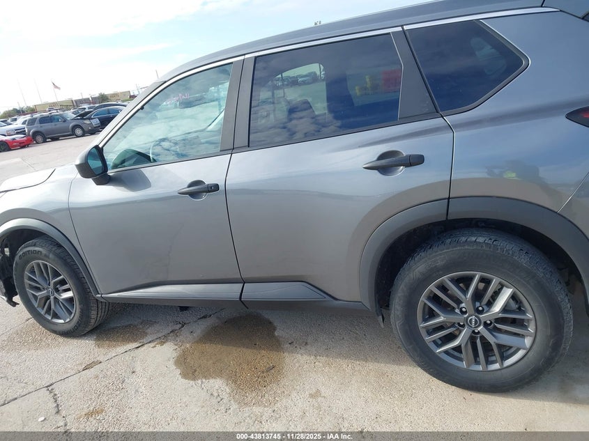 2024 Nissan Rogue S Fwd VIN: 5N1BT3AA2RC676918 Lot: 43813745