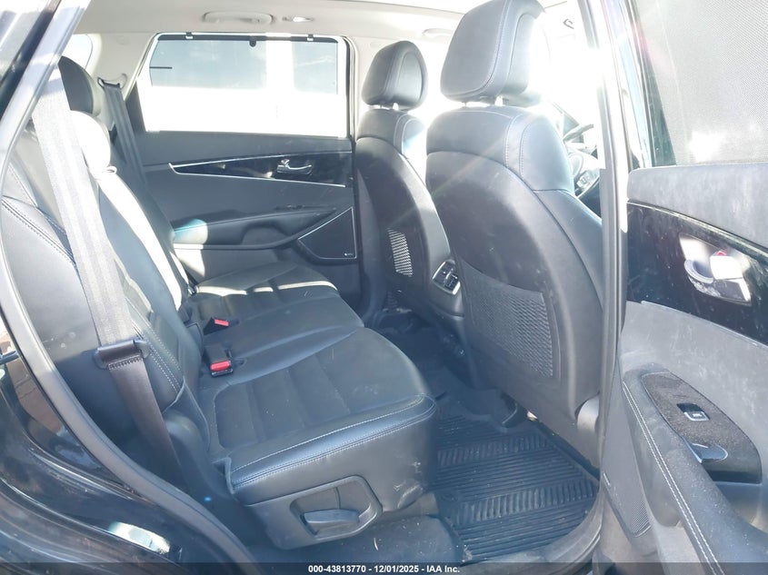 5XYPKDA56GG028867 2016 KIA SORENTO photo no. 8