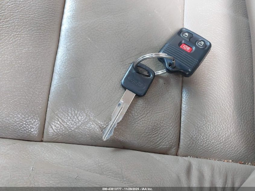 2005 Ford F-250 Lariat/Xl/Xlt VIN: 1FTSW21555EC81834 Lot: 43813777