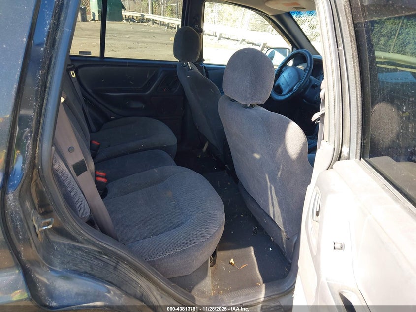 1999 Jeep Grand Cherokee Laredo VIN: 1J4GW58S8XC786066 Lot: 43813781