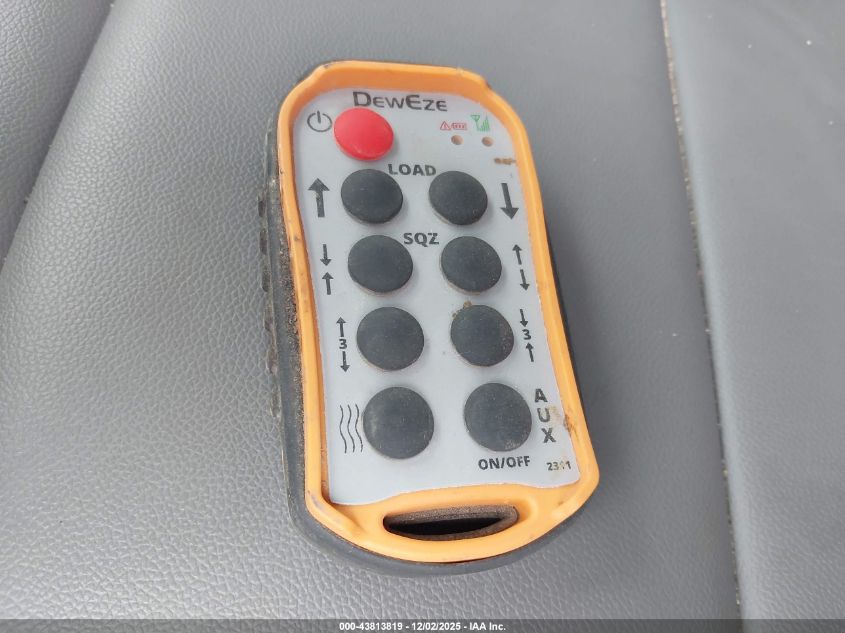 2023 Chevrolet Silverado Md Work Truck VIN: 1HTKJPVM1PH125632 Lot: 43813819