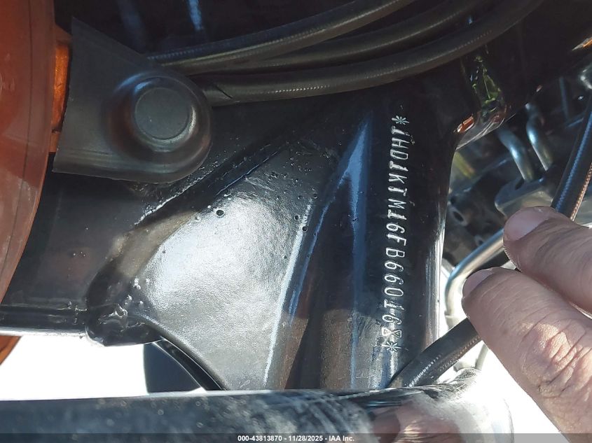 2015 Harley-Davidson Fltrxs Road Glide Special VIN: 1HD1KTM16FB660168 Lot: 43813870