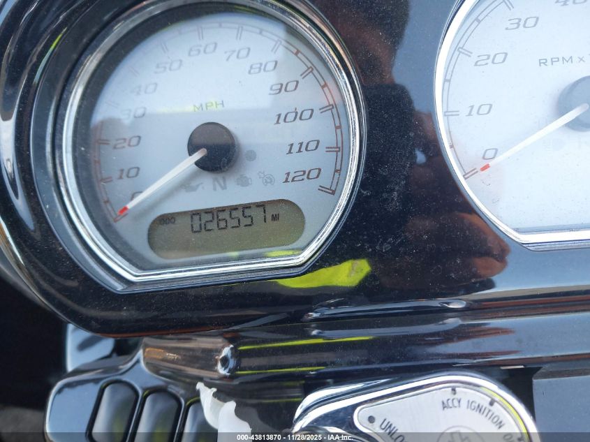 2015 Harley-Davidson Fltrxs Road Glide Special VIN: 1HD1KTM16FB660168 Lot: 43813870