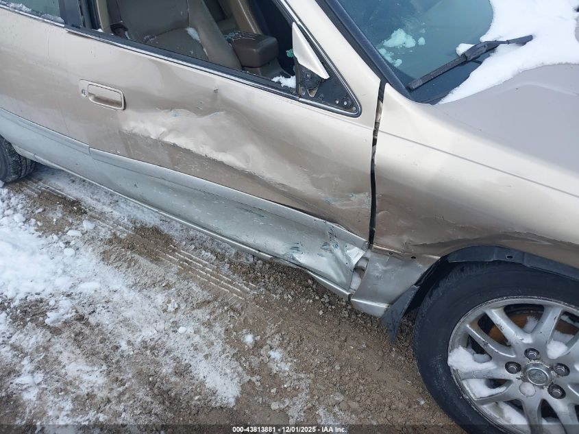 2001 Toyota Camry Le V6 VIN: JT2BF28K110329678 Lot: 43813881