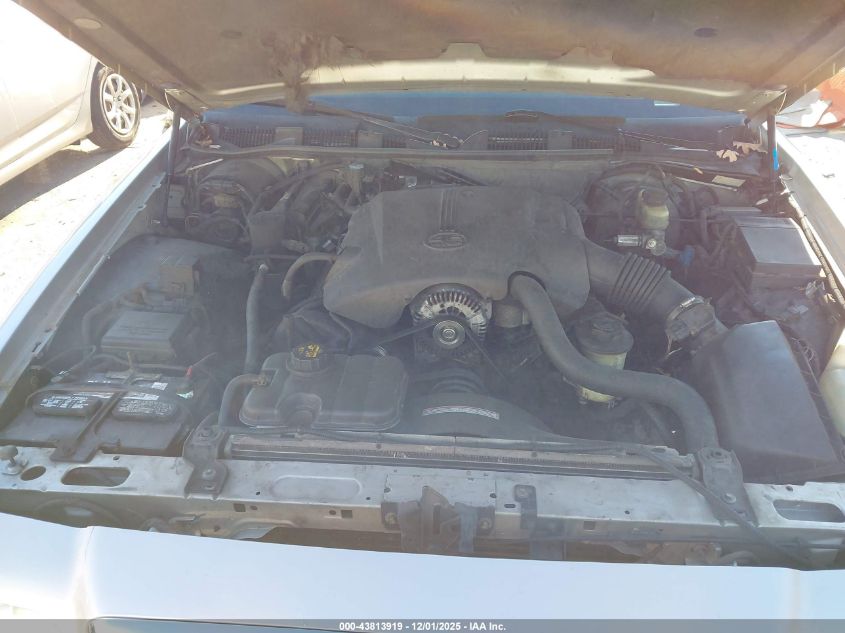 2000 Ford Crown Victoria Lx VIN: 2FAFP74W5YX116018 Lot: 43813919