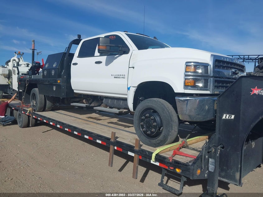 2022 CHEVROLET SILVERADO 4500HD 1WT