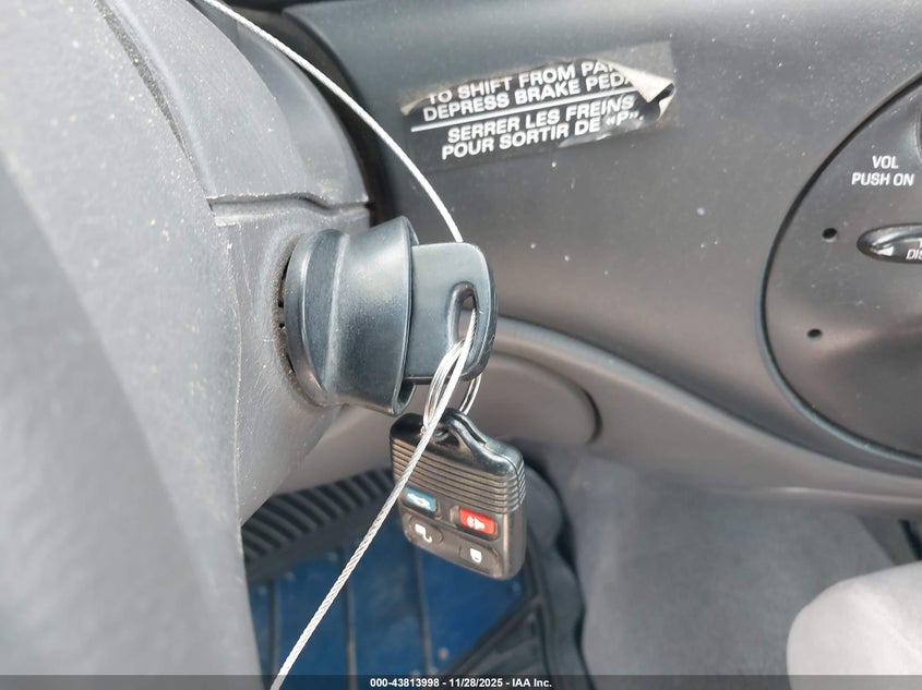 1999 Ford Taurus Lx VIN: 1FAFP52S1XA266039 Lot: 43813998