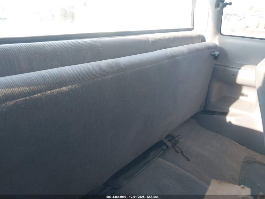 1997 Dodge Ram 2500 St VIN: 3B7KF23W6VM562797 Lot: 43813999