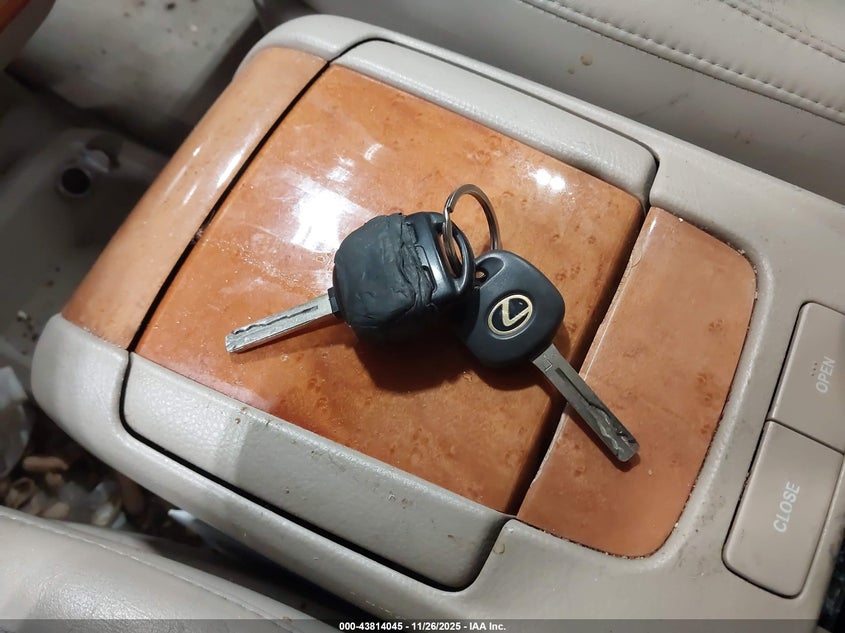 2004 Lexus Rx 330 VIN: 2T2HA31U24C022754 Lot: 43814045