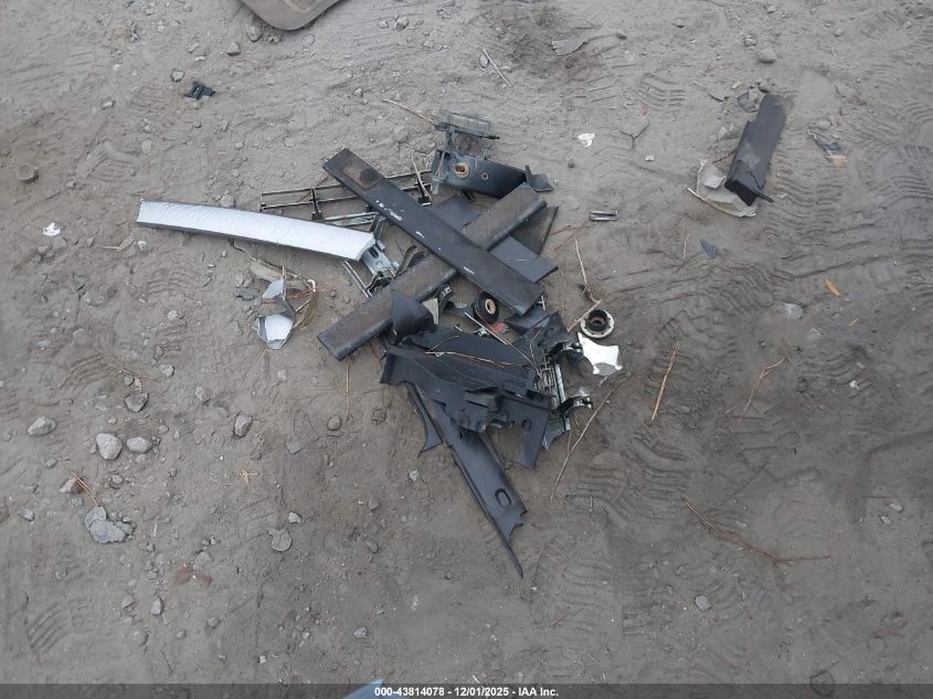 2002 Chevrolet Silverado 1500 Ls VIN: 2GCEC19T521184522 Lot: 43814078