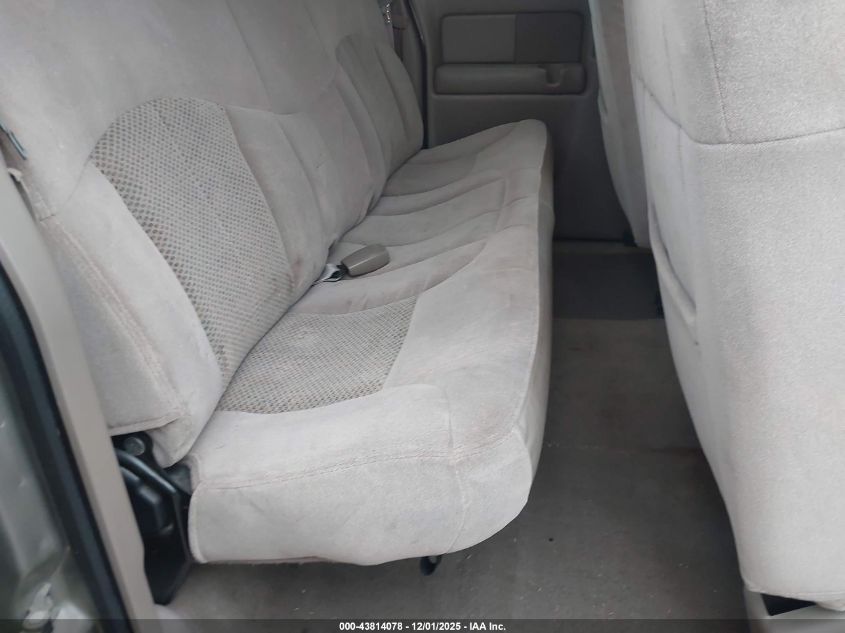 2002 Chevrolet Silverado 1500 Ls VIN: 2GCEC19T521184522 Lot: 43814078