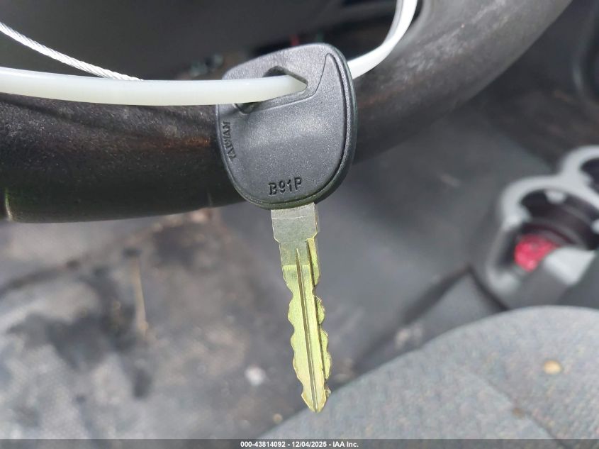 2004 Chevrolet Silverado 1500 Work Truck VIN: 1GCEC19XX4Z120960 Lot: 43814092