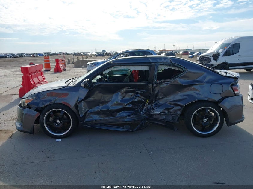 2016 Scion Tc VIN: JTKJF5C78GJ023421 Lot: 43814129