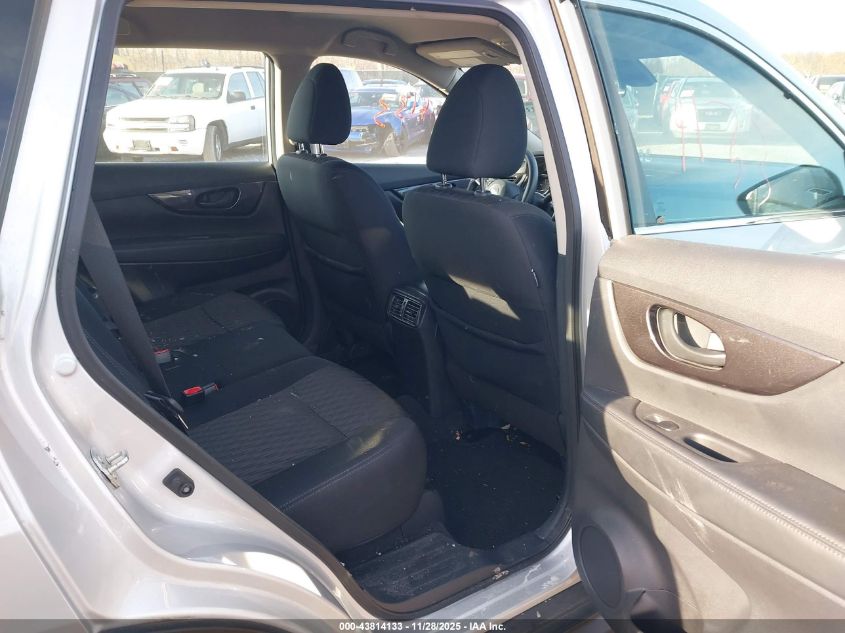 2019 Nissan Rogue S VIN: 5N1AT2MV9KC828297 Lot: 43814133