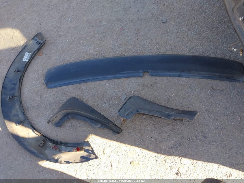 2008 Mini Cooper S Clubman VIN: WMWMM33518TP87059 Lot: 43814151