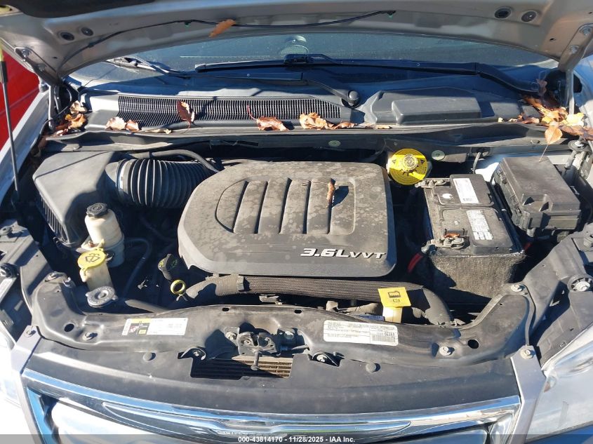 2016 Chrysler Town & Country Touring-L Anniversary Edition VIN: 2C4RC1CG3GR221833 Lot: 43814170