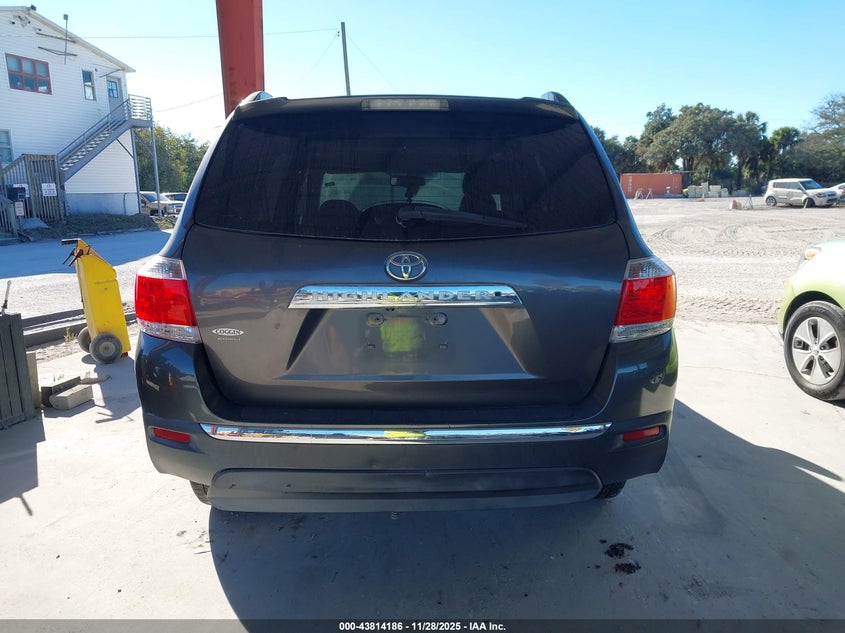 2011 Toyota Highlander Limited V6 VIN: 5TDYK3EH2BS038603 Lot: 43814186