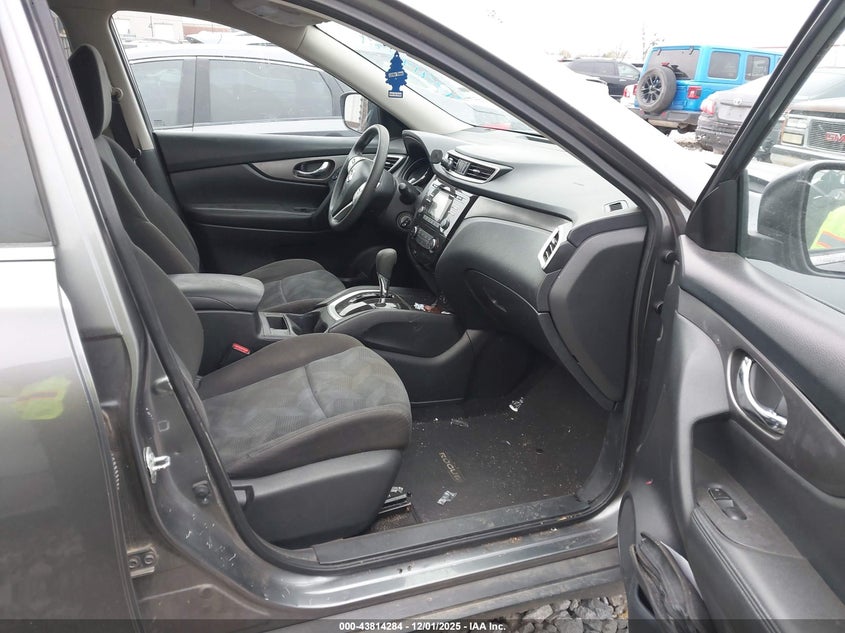KNMAT2MV2GP647160 2016 NISSAN ROGUE photo no. 5