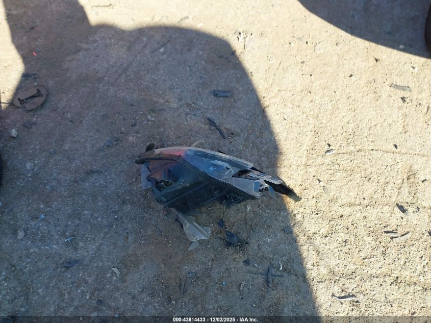 2020 Hyundai Elantra Sel VIN: 5NPD84LF9LH520223 Lot: 43814433