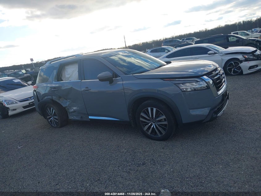 2022 Nissan Pathfinder Platinum 4Wd VIN: 5N1DR3DK1NC272269 Lot: 43814468