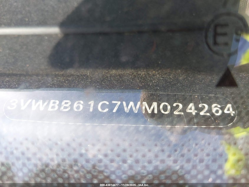 1998 Volkswagen New Beetle VIN: 3VWBB61C7WM024264 Lot: 43814477