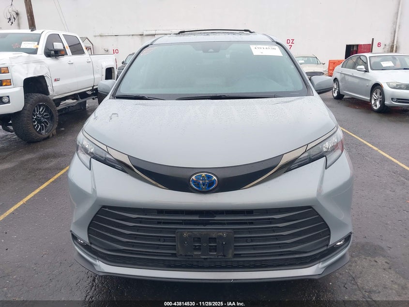 2023 Toyota Sienna Woodland Edition VIN: 5TDCSKFC2PS100984 Lot: 43814530