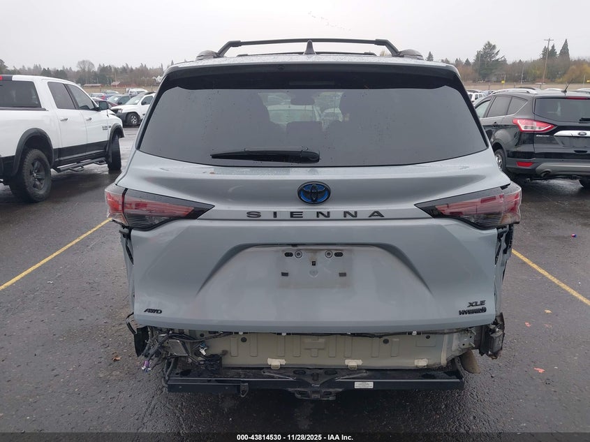 2023 Toyota Sienna Woodland Edition VIN: 5TDCSKFC2PS100984 Lot: 43814530