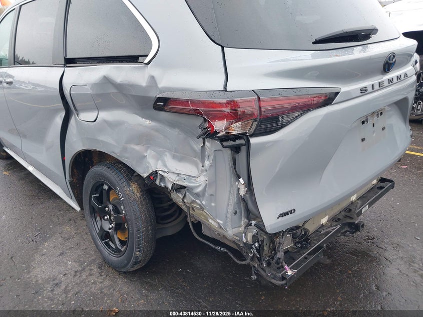 2023 Toyota Sienna Woodland Edition VIN: 5TDCSKFC2PS100984 Lot: 43814530