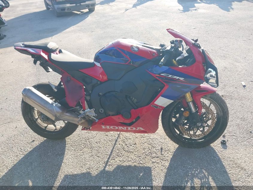 2023 Honda Cbr1000 Rr VIN: JH2SC771XPK600571 Lot: 43814542