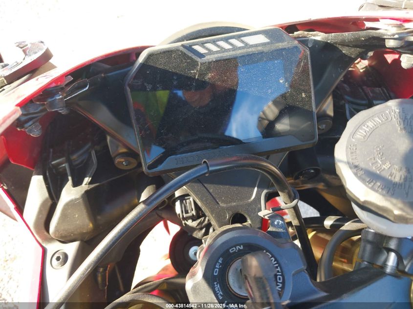 2023 Honda Cbr1000 Rr VIN: JH2SC771XPK600571 Lot: 43814542