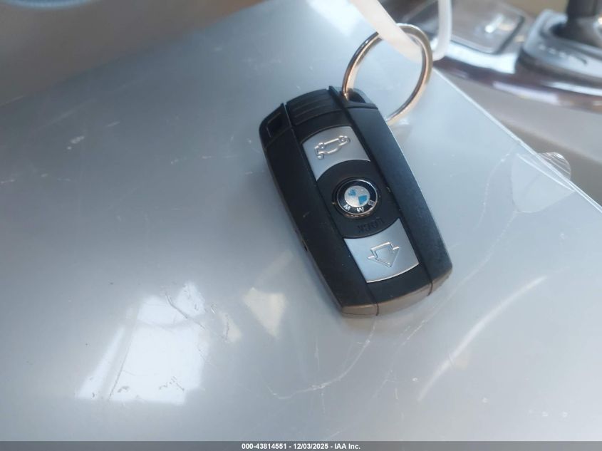 2008 BMW 328I VIN: WBAWR33528P153651 Lot: 43814551