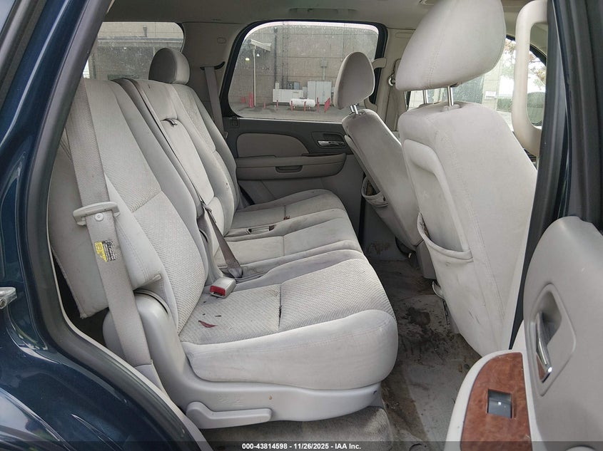 2007 GMC Yukon Slt VIN: 1GKFC13097J120942 Lot: 43814598