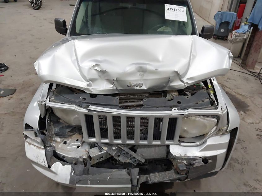 2008 Jeep Liberty Sport VIN: 1J8GN28KX8W270484 Lot: 43814600