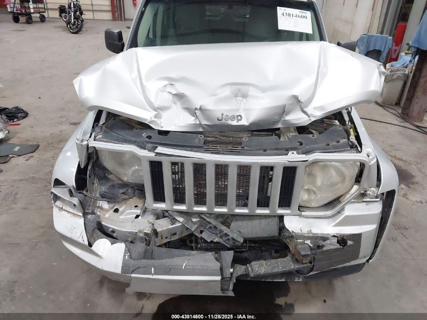 2008 Jeep Liberty Sport VIN: 1J8GN28KX8W270484 Lot: 43814600