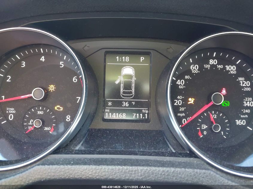 2016 Volkswagen Passat 1.8T S VIN: 1VWAT7A33GC033741 Lot: 43814628