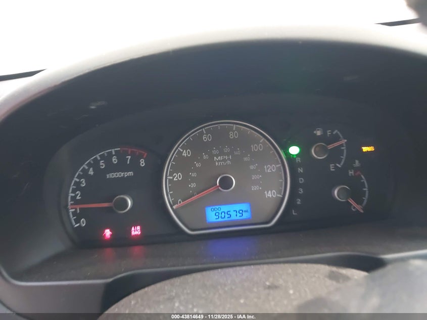 2008 Hyundai Elantra Gls/Se VIN: KMHDU46D08U475462 Lot: 43814649